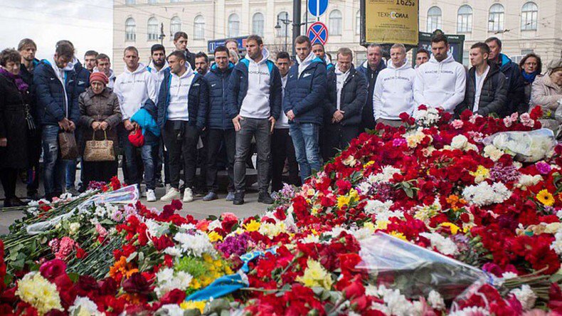PASjosten's tweet photo. “You can’t break us’: Zenit visit site of St. Petersburg Metro blast in show of solidarity https://t.co/g6gWnq3hwr https://t.co/A18QYi7H0X
