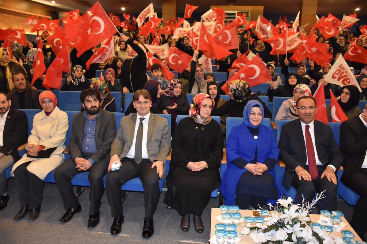 <a href="/bybekirbozdag/">Bekir  Bozdağ</a> <a href="/SeymaDgc/">Şeyma Döğücü</a> <a href="/AdilKANDEMR1/">Adil KANDEMİR</a> <a href="/sefanurakcaa/">Sefanur AKÇA🇹🇷</a>  Sancaktepe'de Kadınlar Soruyor Programında bayanlarımız'ın sorularını yanıtladı.