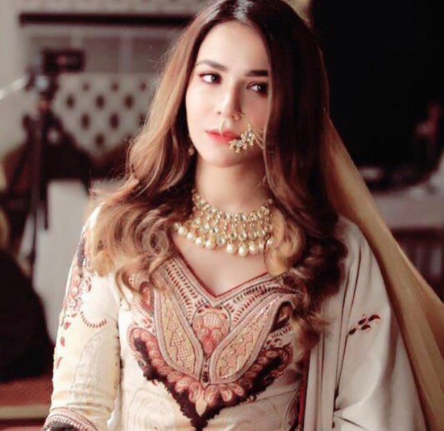 TeamHumaimaM's tweet image. #HumaimaMalick leaving us absolutely stunned with this regal look. @HumaimaMalick