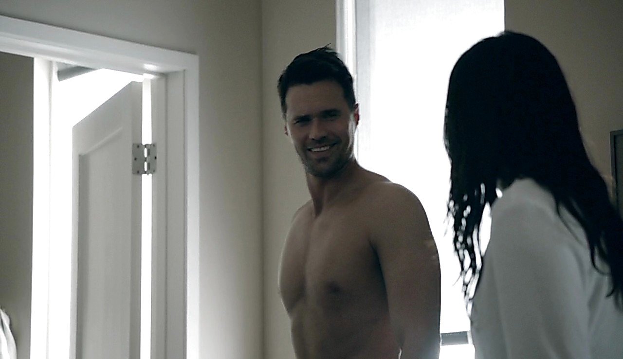 Man Crush Monday na Twitterze: "Brett Dalton Shirtless in Agents Of Sh...