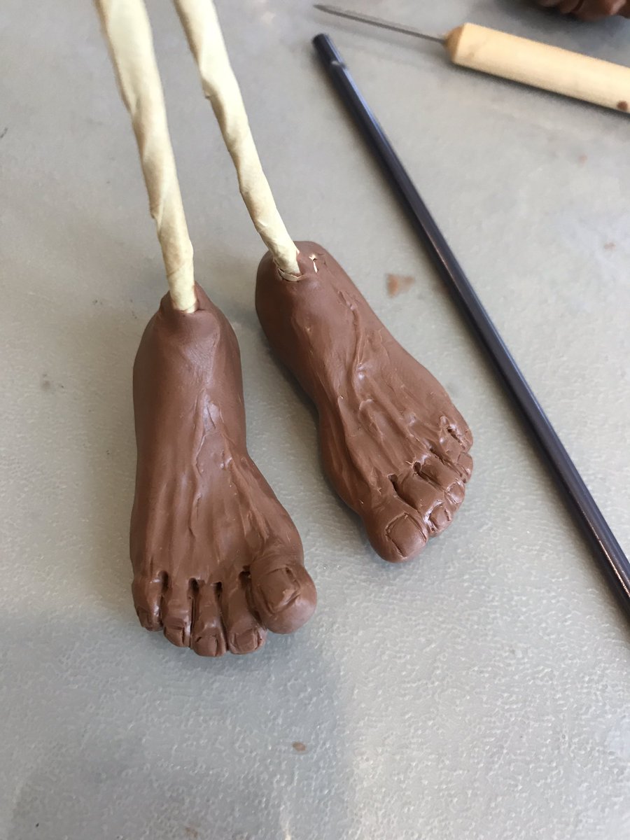herfinehand's tweet photo. I love sculpting feet! https://t.co/lppCMEsIZo