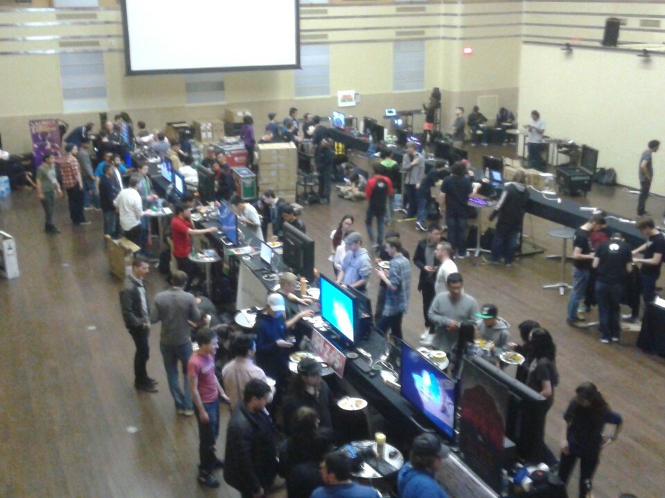 Joustaposition's tweet photo. They're piling in. We're feeling the heat.
#LevelUp https://t.co/7coalw6jzX