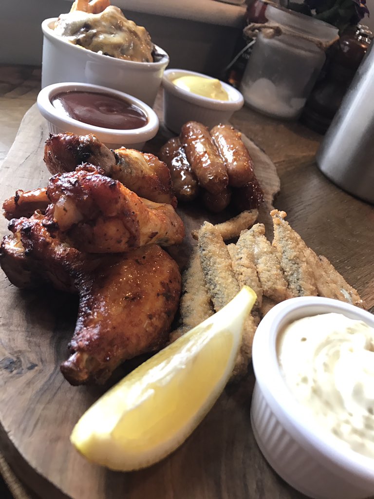 BeHerdMCR's tweet image. We are solucky to be #tasting #fantastic #food @thegreyhoundash let's kick off with #starters #foodie #knutsford #hale #wilmslow #altrincham
