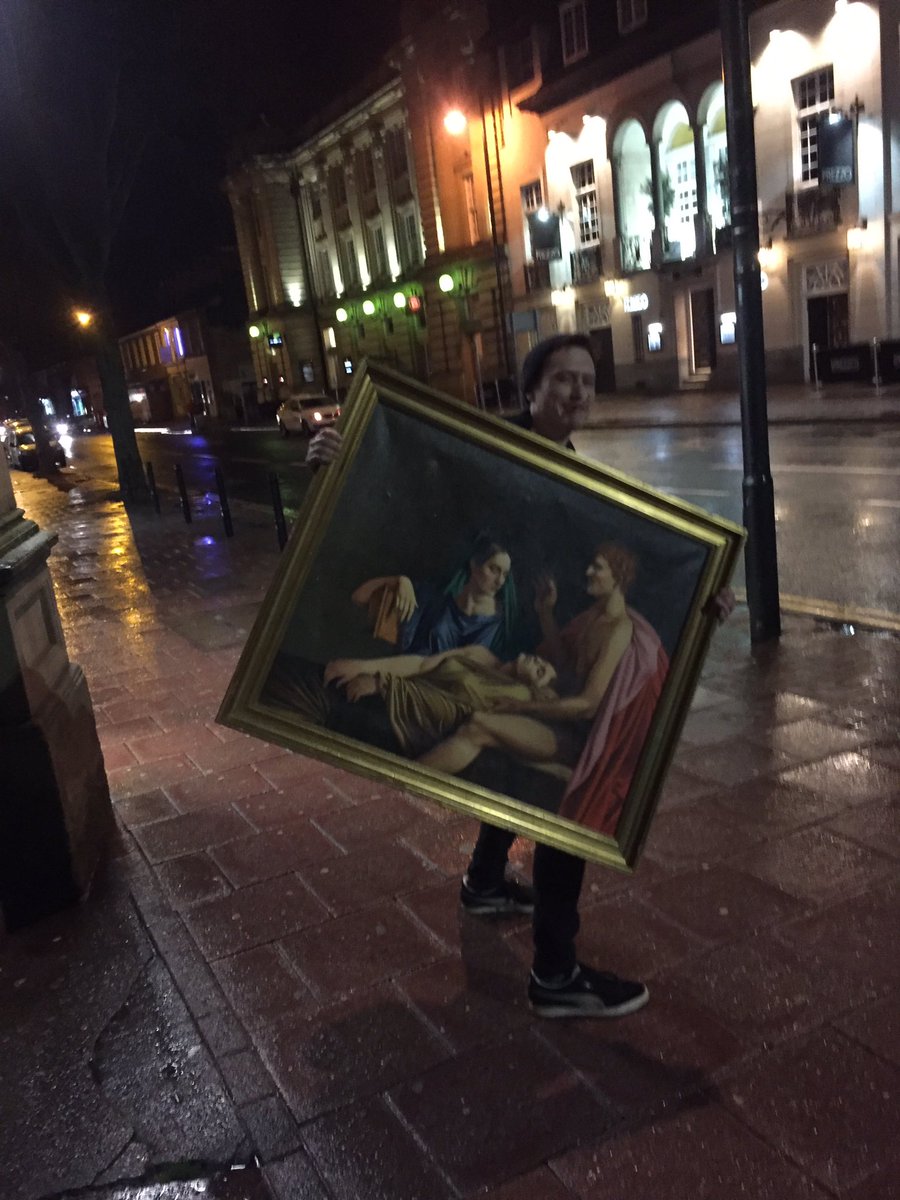 Nuffin to see here! Just our Neirr taking his oil painting for a pint. Nuffin to see here! #asianbabesinc #artheist