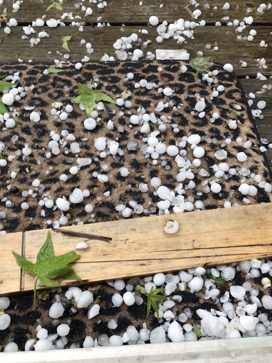 destiny_letson's tweet photo. @jpdice_Fox6 @WBRCweather 
Hail in moody https://t.co/J49CHE3aqE