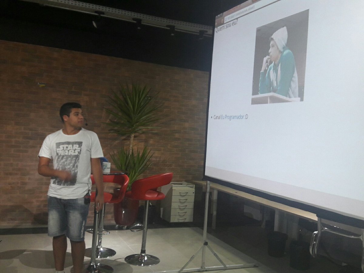 iMasters's tweet image. Eliseu Codinhoto fala sobre #graphsql com #golang no #7Masters