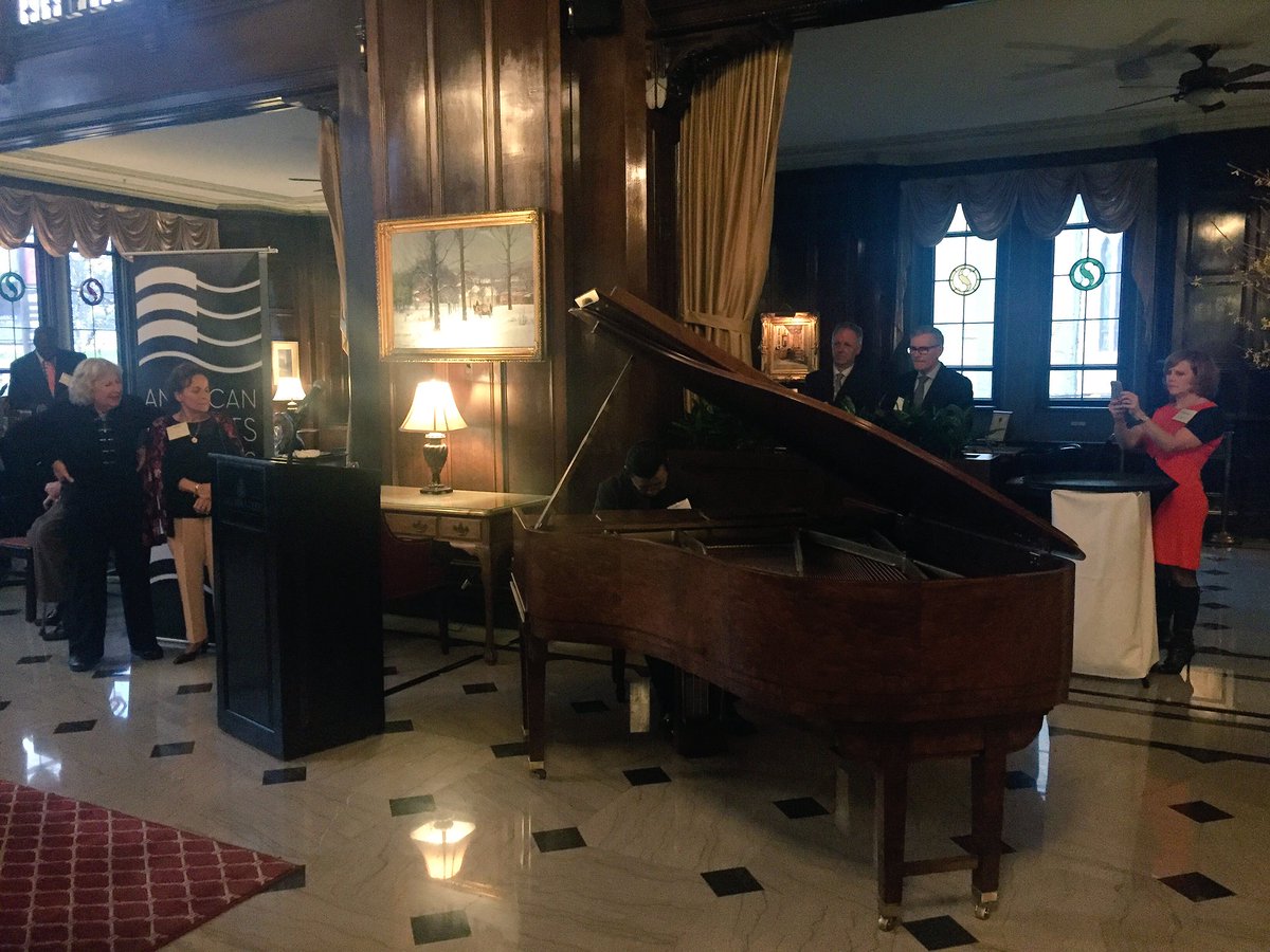 confectionsmd's tweet photo. @APApianists @FSSAIndiana @GovHolcomb What you get when you play the piano - life at its fullest. #GovernorsReception #HoagyCharmichaelPiano https://t.co/8od9AN7tdw