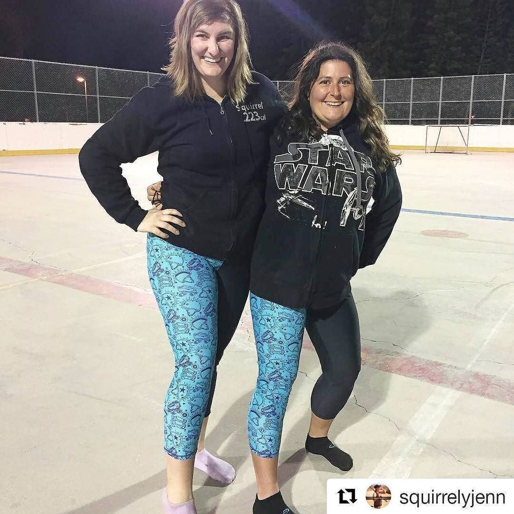 Bout_Betties's tweet photo. Twinsies! We love it! 💕 @squirrelyjenn
・・・
When your teammate comes to practice as your pant twin! 👯💃🏻💃🏻#boutbetties @bout_betties #rollerd… https://t.co/atRswMHxNG