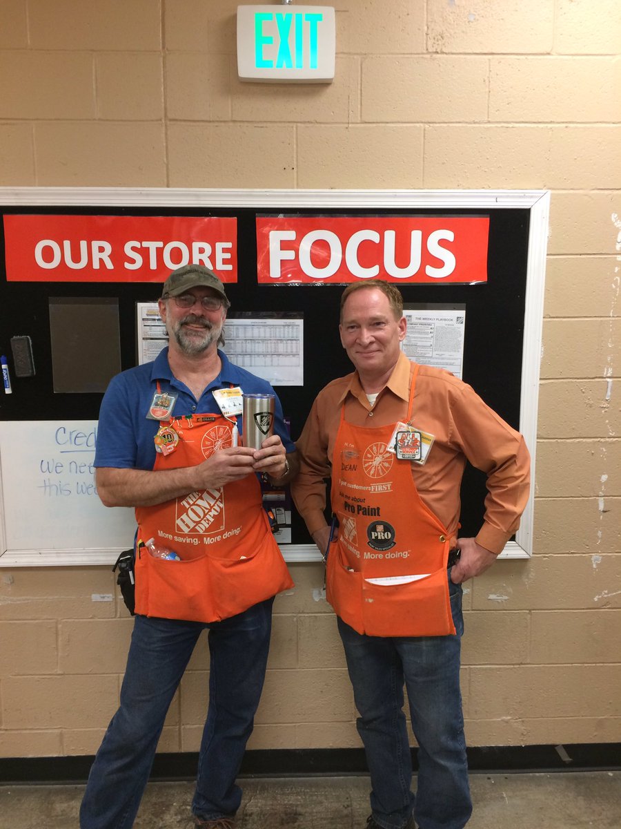 Mark Franko and Dean Hardy receiving their In Focus "thank you" coffee mugs.. can never have to many of those.