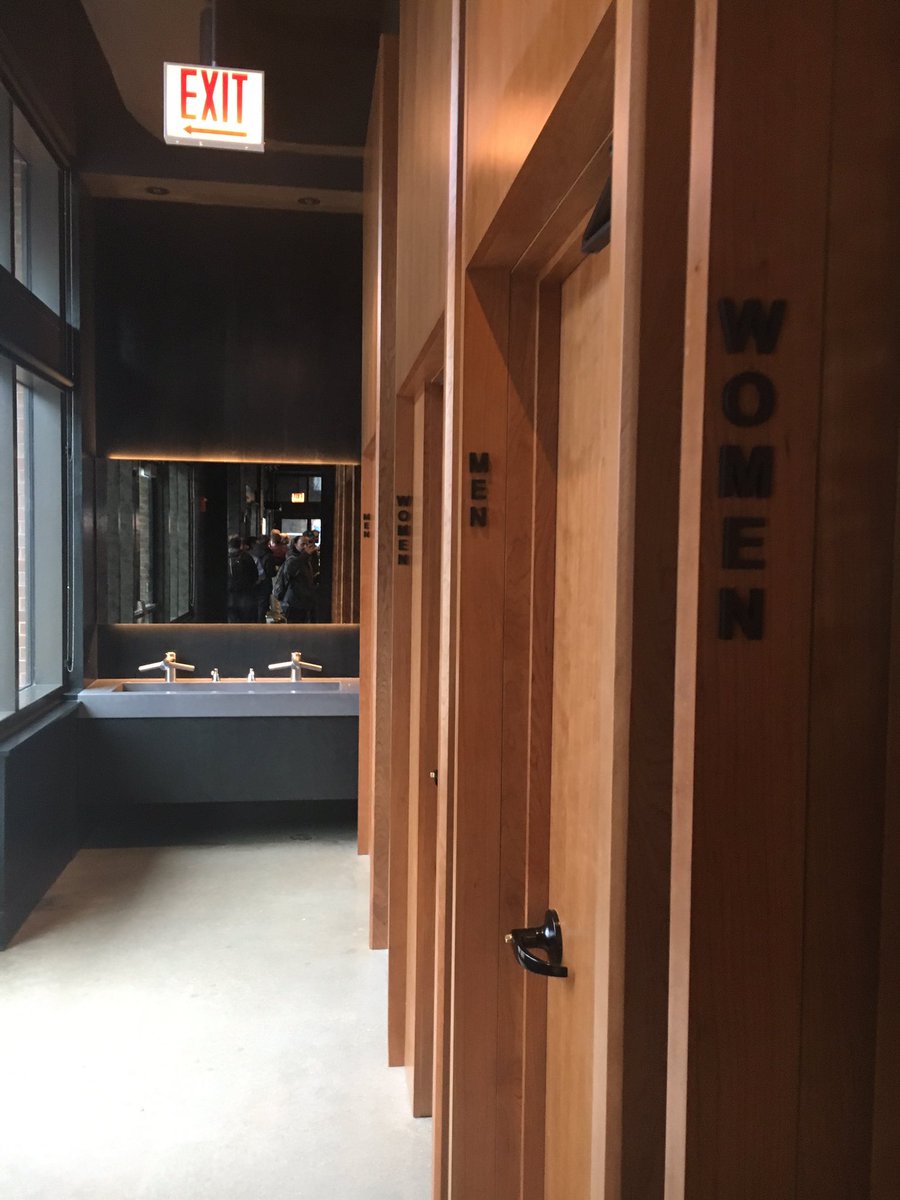 Line up at wrigleyvilles new coffee bar! #defendingchamps