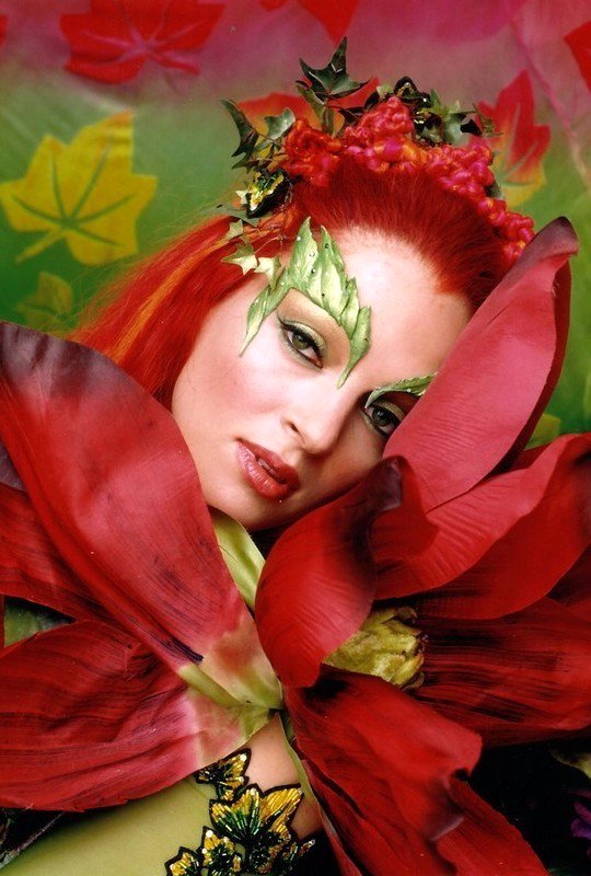 Oliveira on Twitter: "Uma Thurman's Poison Ivy was 20 years and I still think about it every day. https://t.co/vwBjAnA4ia" / Twitter