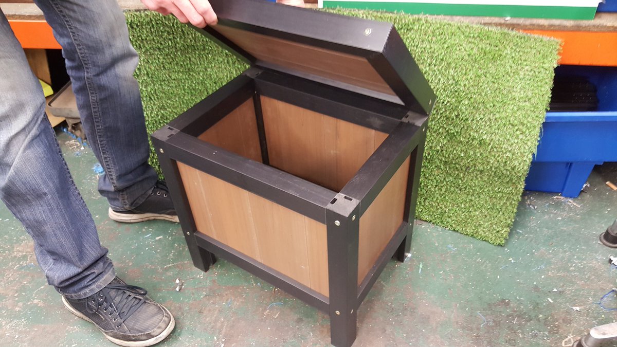 Bespokeposts11's tweet photo. Bespoke seed boxes prototype https://t.co/QibZ3wUQ57
