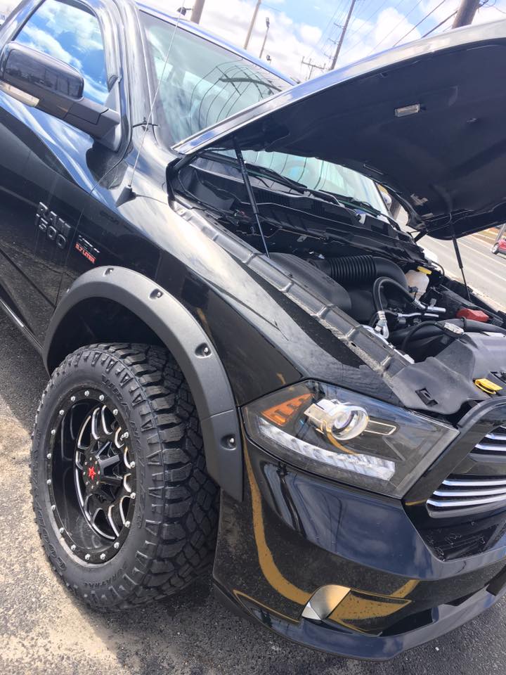 KCPtbo's tweet photo. The sun is out at @KCPtbo!
Come down and check out our Featured Vehicle of the Month
RAM 1500
0% for up to 72 months and up to $13,000 OFF! https://t.co/ECdUoVCSRt