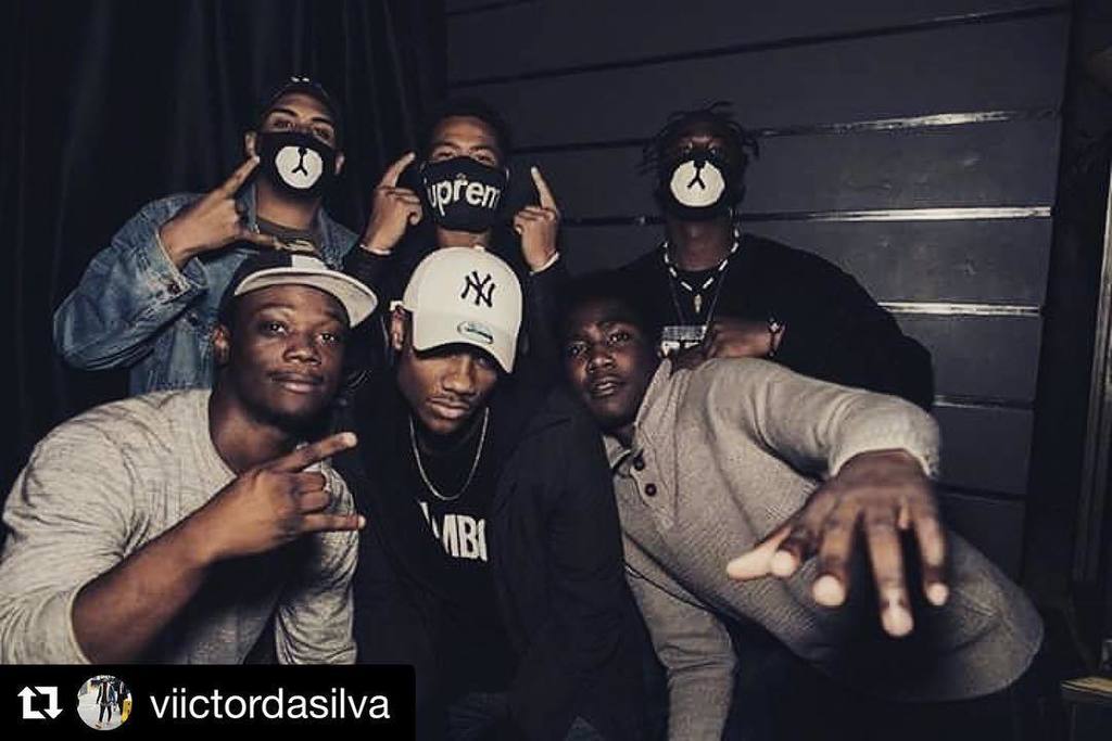 Maambo_'s tweet photo. Estos chavales lo petan cada domingo 🖤🖤 (vía @viictordasilva ) #mambow #mambowbylescastizos #cachondeonama #naturalclub https://t.co/Q8KPg8z5pL