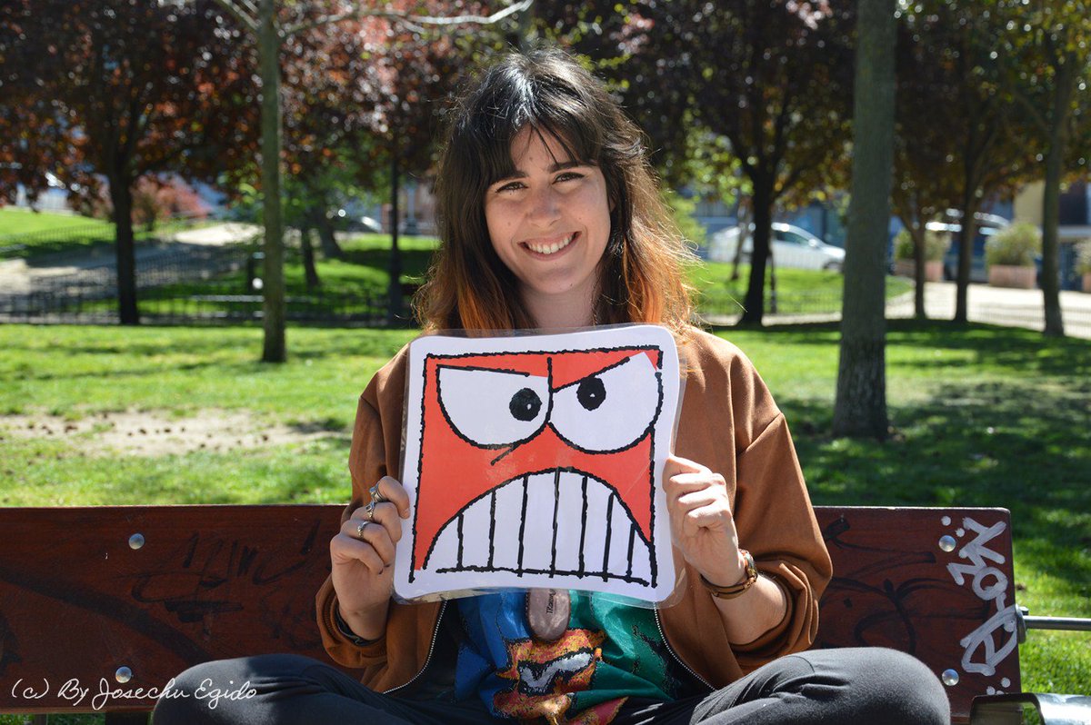 histericasgrab's tweet photo. Hablamos con #HelenaGoch de #LaRamaDorada para @AquiSeTocaOtra
El 08/04 en @BEATCLUBSEGOVIA en el @WIC_Segovia https://t.co/LSNHToeggO https://t.co/JZ9Qqhf7WT