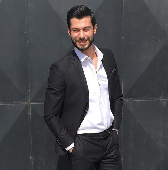 Hangisi adam gibi adam? 💪🏼🙌🏼 
Onur Diyorsan FAV 💪🏽 #OnurYüksel #OnAy 
Emre Diyorsan RT 💪🏽 #EmreUbeyli #TuğEm