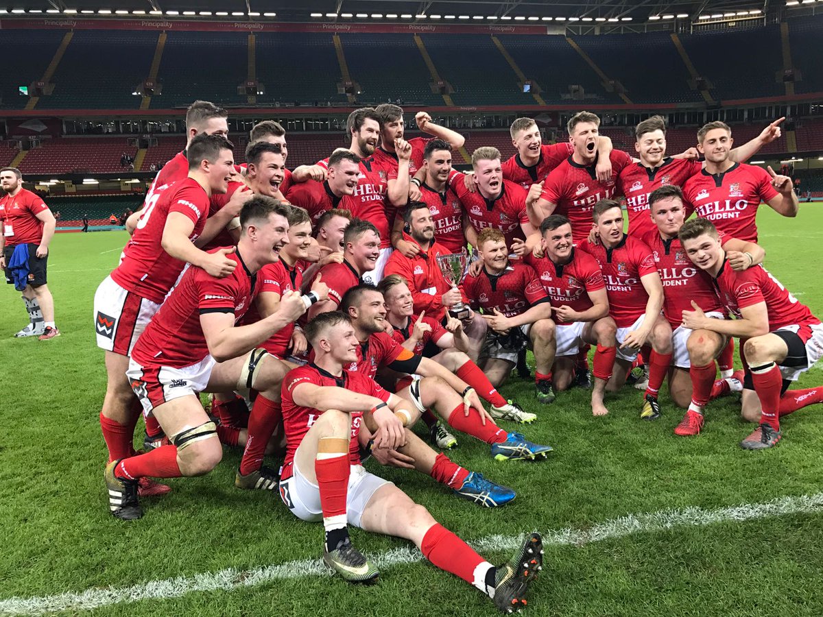 TheWelshVarsity's tweet image. Men's rugby final score: Cardiff 35 - 15 Swansea. Congratulations boys! @CardiffUni_RFC #WelshVarsity #TeamCardiff
