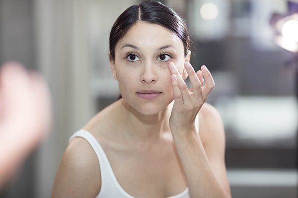 asea's tweet photo. Noticing too many fine lines and wrinkles? Here's what to do: https://t.co/ANFQy7slOH #RENUAdvanced https://t.co/CMOKzMj3Qs