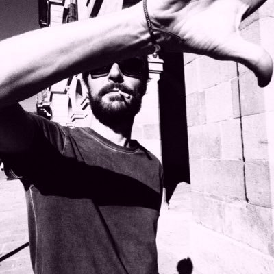 3CatCultura's tweet photo. És periodista, i exerceix. També és músic, i exerceix. Descobreix la doble vida de @marc_prats  @bonuscracksInfo 
https://t.co/JPK76ewTXE https://t.co/ZNCf4qWd0w