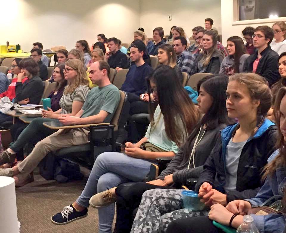 TurningGreenOrg's tweet photo. Students gather for the #ccrt2017 Town Hall Meeting to brainstorm ways to implement key #sustainability initiatives at their school https://t.co/iDi1GYaPaH