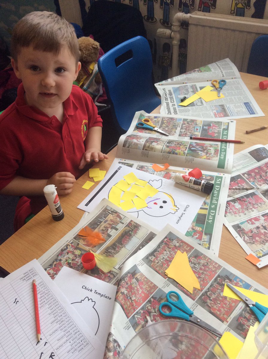 Coedevaprimary's tweet photo. Easter has begun in y1. Very eggcited children being very creative! #cepy1 #eggcitingstuff! https://t.co/0pISjrn5Ee