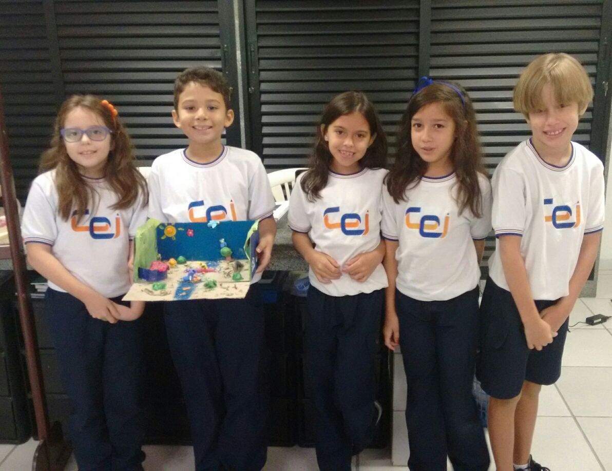 Colegio_CEI's tweet photo. As turmas dos 3ºs anos realizaram a culminância do estudo sobre ambientes com a apresentação das maquetes feitas no laboratório de ciências. https://t.co/1drJRhHCgT