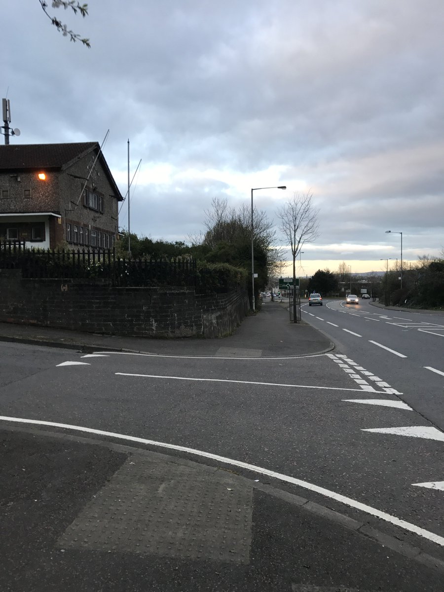 PSNIBelfastN's tweet photo. Tennent St NPT on the beat earlier #Springmartin #Dunboyne #SpringfieldRd #InvestNI interfaces all covered. Locals in good form #engage SgtW https://t.co/J9n6FLhEN1