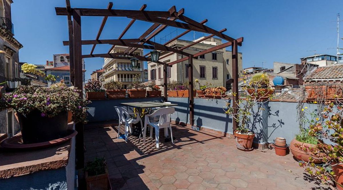 This apartment is steps from Via Crociferi &amp; Villa Cerami. Presented by <a href="/BuyinSicily/">Buy In Sicily R.E.</a> 
bit.ly/2ovkJw9
#Italy #realestate #leveragere