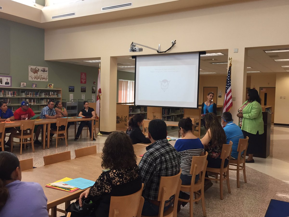 Keturah_Howard's tweet photo. Our am Parent Leadership Council and 8th Grade Transition Information Meeting was a success. #GrowingStrong #ParentalInvolvement #TitleI https://t.co/LFsnQAFfVN