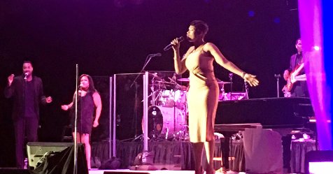 SunSentinel's tweet photo. Jennifer Hudson wraps annual Boca West Concert for the Children fundraiser https://t.co/JDBCw3C6Dk https://t.co/jaD6NFZZaq