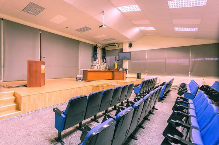 Persianas Badajoz tweet media