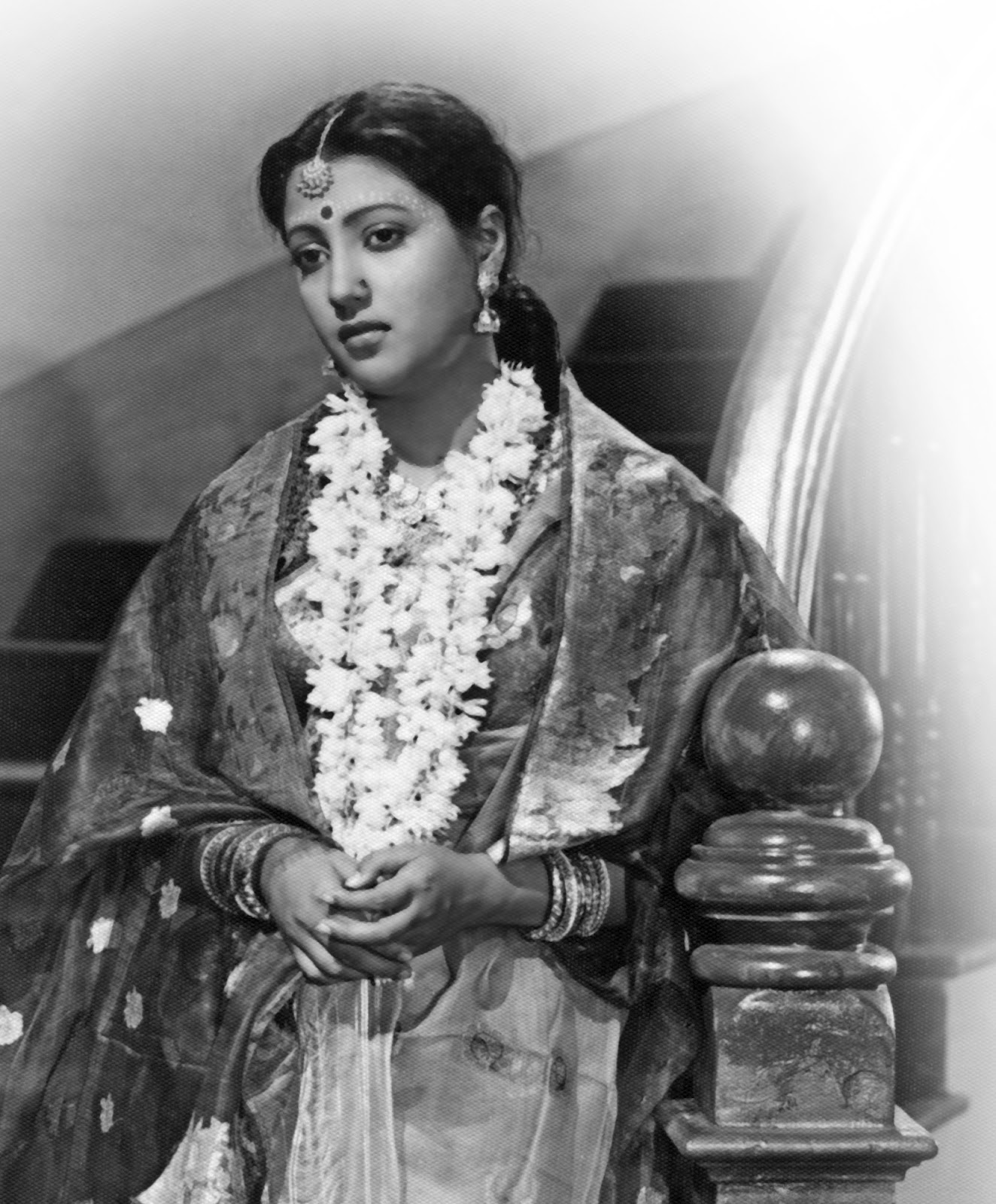  suchitra sen..a  pure natural actress...happy birthday with respect.. 