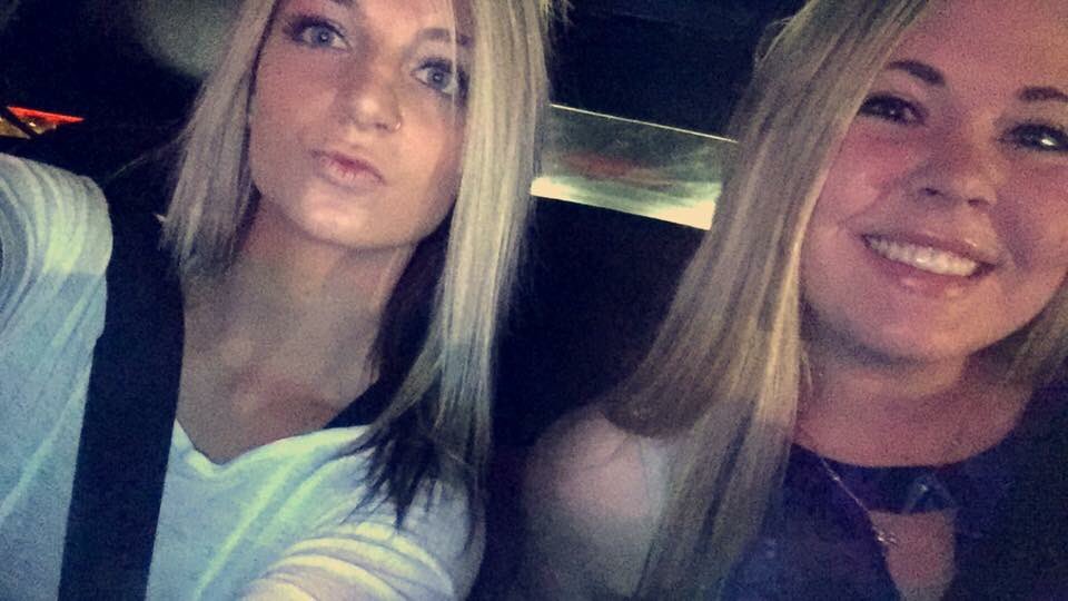 larissa_farrell's tweet photo. @nitraMytsirhC happy birthday!! Have the best day ever🎉 love you miss you come hang out soon 😘😘😘 https://t.co/Arc1V9tay8