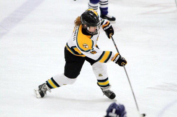 19utroysting's tweet photo. Katie will attend Grand Valley University where she will study exercise science/pre med. and join their hockey team https://t.co/g8UYI2Hi79