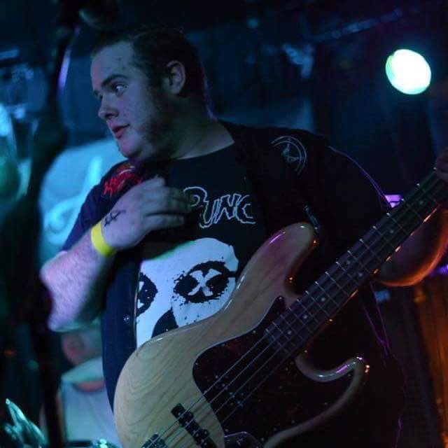 #bigsexy #jakefromstatefarm #porkchops #punk Photo: FRATER Design Services