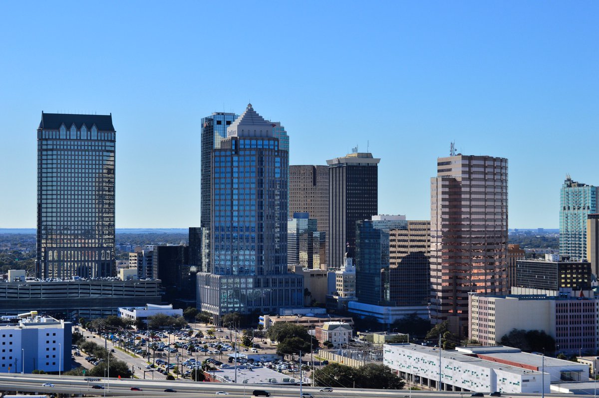 getbubbleapp's tweet image. Less than 2 days until the release of @getbubbleapp!  Join us at #PartyInThePark for the release of #getbubbleapp #tampa #uoftampa