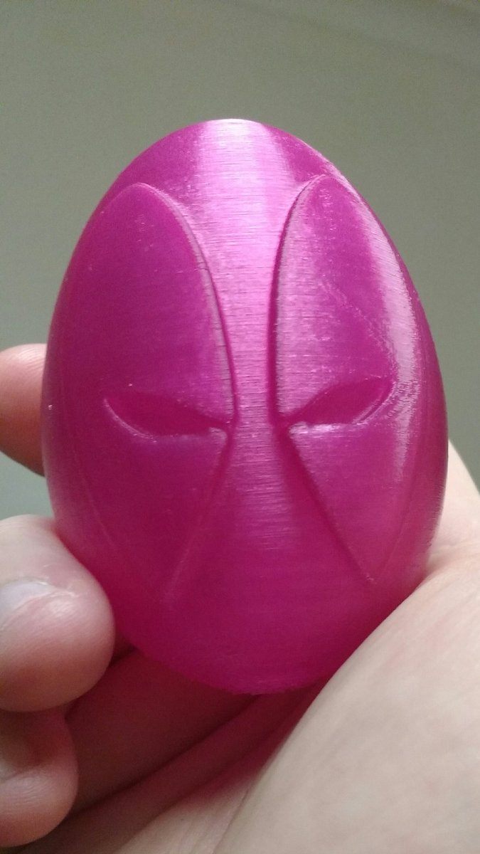 Bugman_140's tweet photo. @carmelo_nazario #3DpinkMafia #Eggpool before and after some Sharpie love. #3Dprinting https://t.co/v5nl3neJeH