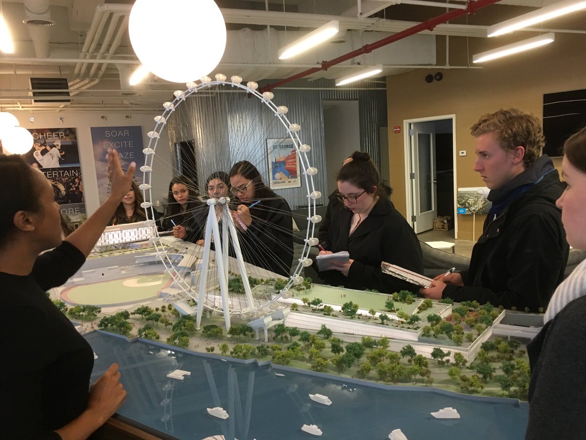 TheNewYorkWheel's tweet photo. Our VP of Comms, @tiffanytownsend, teaching @WagnerCollege #journalism students about the wheel last night #wheelambassadors #onebigwheel https://t.co/cNxllcdgpv