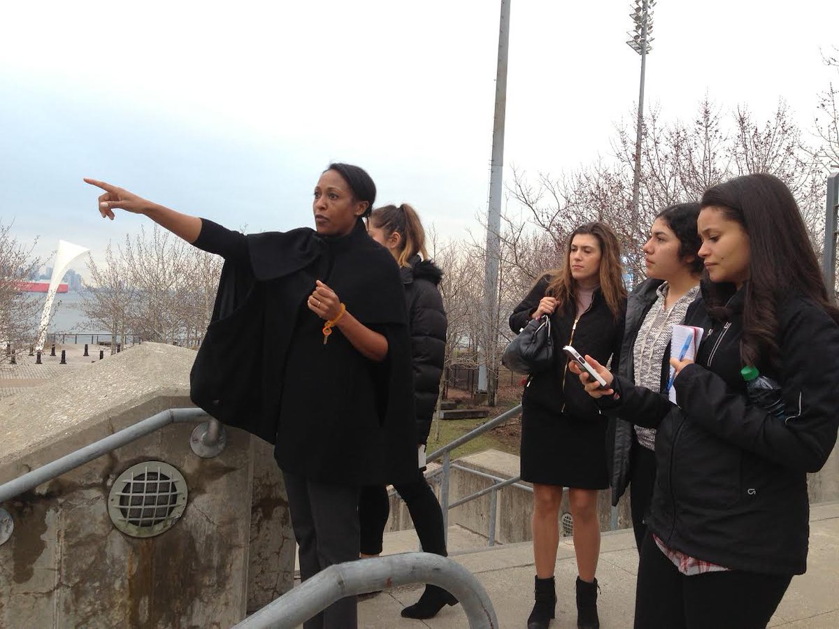TheNewYorkWheel's tweet photo. Our VP of Comms, @tiffanytownsend, teaching @WagnerCollege #journalism students about the wheel last night #wheelambassadors #onebigwheel https://t.co/cNxllcdgpv