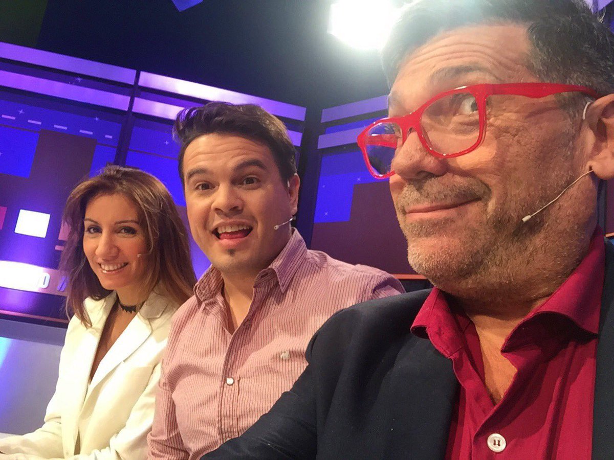 FrancoRabaglio's tweet photo. Gracias por la indumentaria a #InsideJeans para "Chiche en vivo" por @MGZNtv https://t.co/is5ewRBlKs