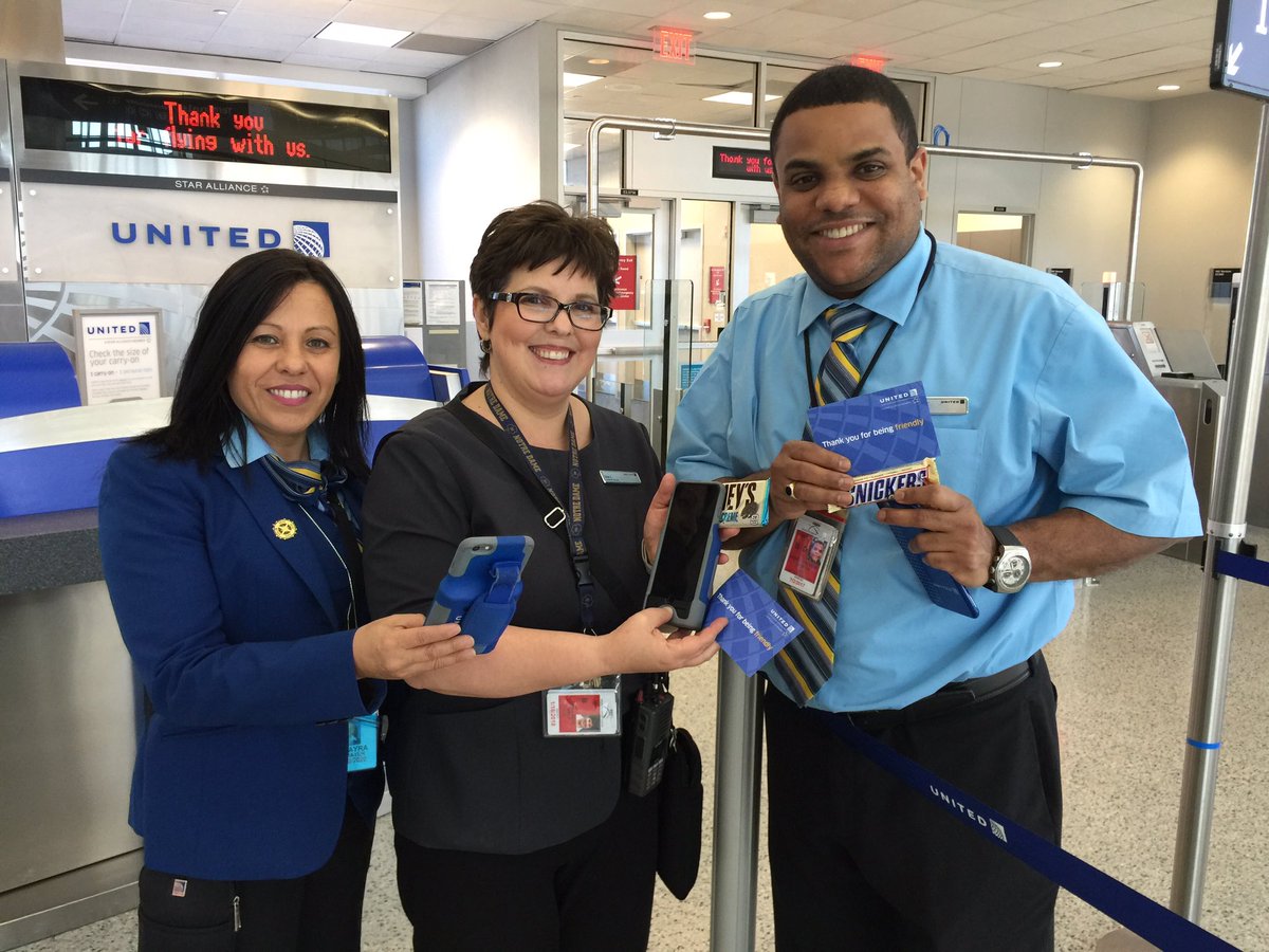 UAPolly1986's tweet photo. All smiles because they boarded an entire flight using their MAPs. @weareunited #beingunited #iahproud https://t.co/AQDHxDG7Db