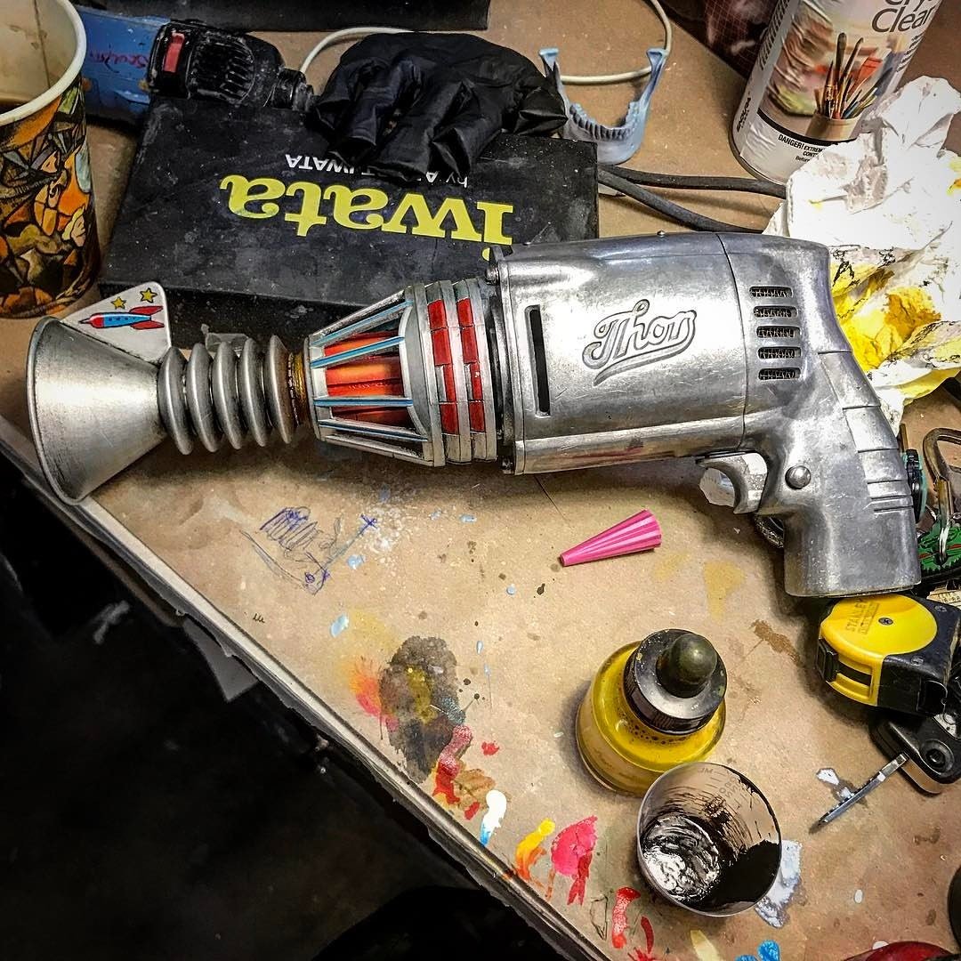 pdxblythe69's tweet photo. #wip #props #retroscifi #CaptainCosmos https://t.co/u3kq6iv7Ju