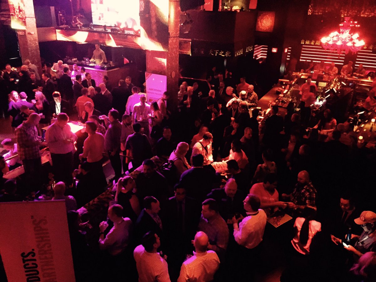 HikvisionUSAinc's tweet image. Cheers to great partnerships! #ISCWEST2017 #TAO