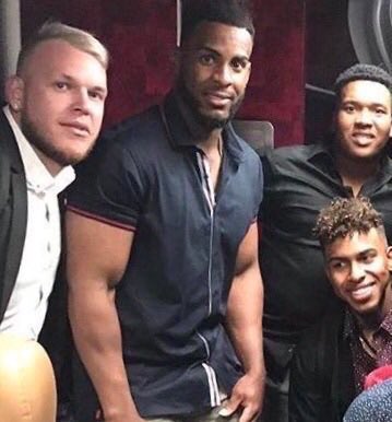 CLERodB's tweet photo. If for some reason this baseball thing doesn't work for Yandy, there's body building or the lead in a Hulk movie. #bicepspower https://t.co/XJKbJob3vo