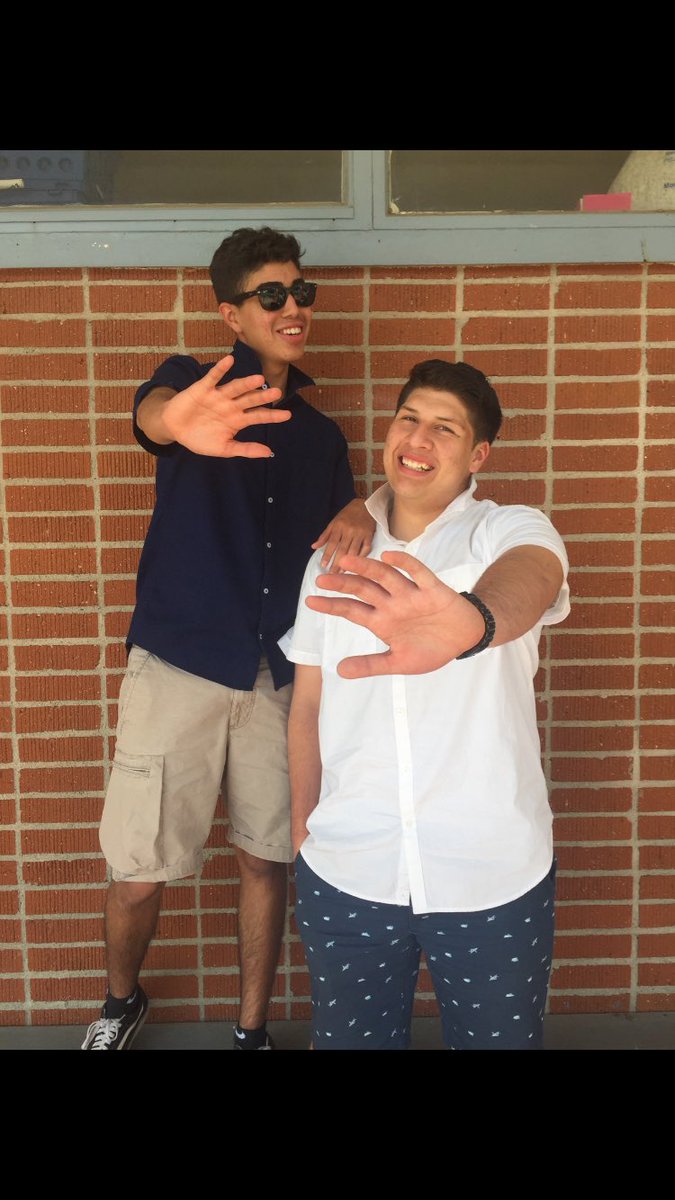 ANTTheOfficiall's tweet image. Chiiiiillllllll, were almost seniors🔥💯😅 #SpringWeek