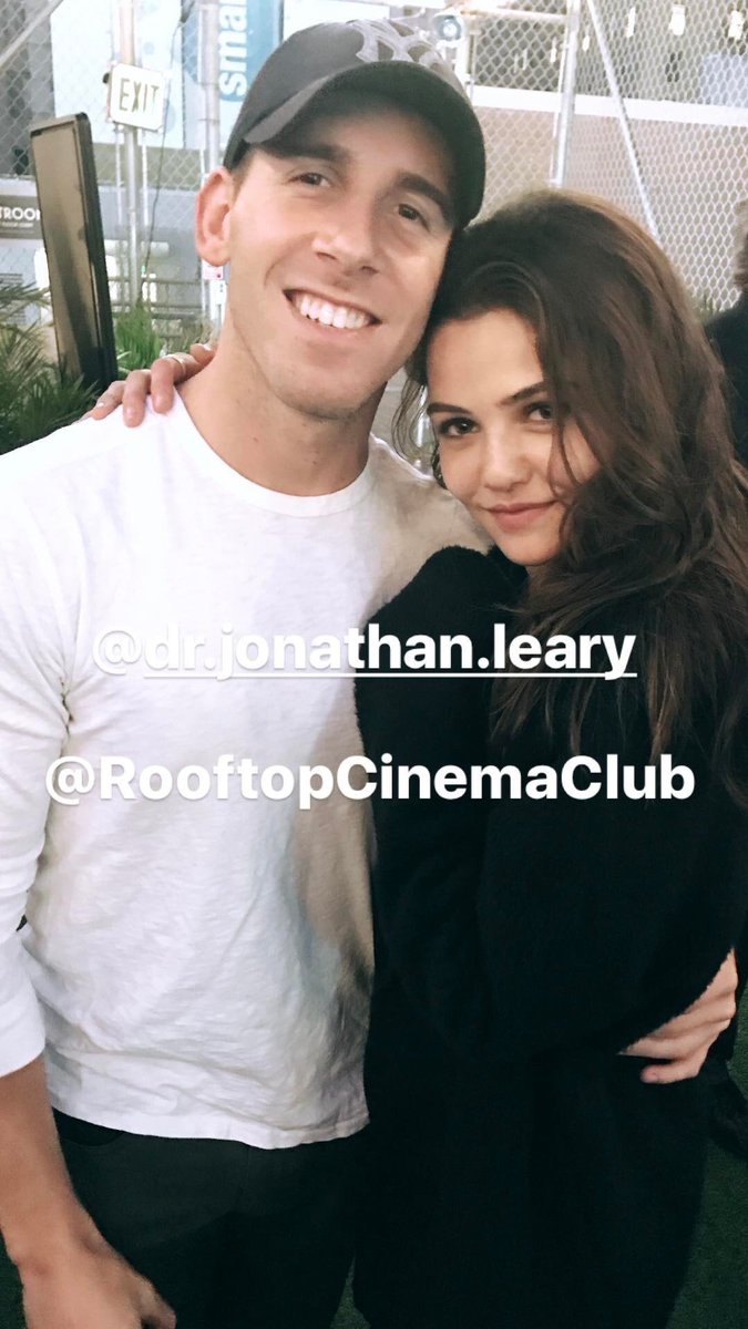 📸 Danielle posted to her IG story! 4/5 -M