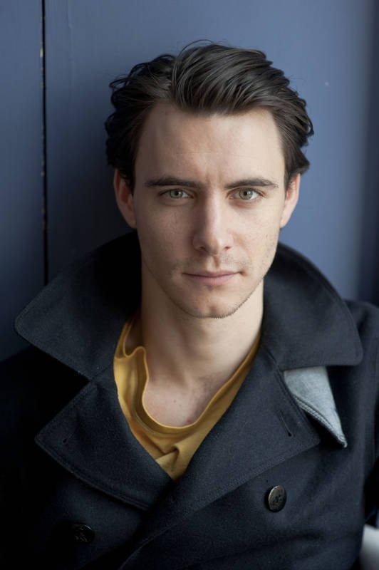 loca 4 loki on Twitter: "harry lloyd looks like young loki ...