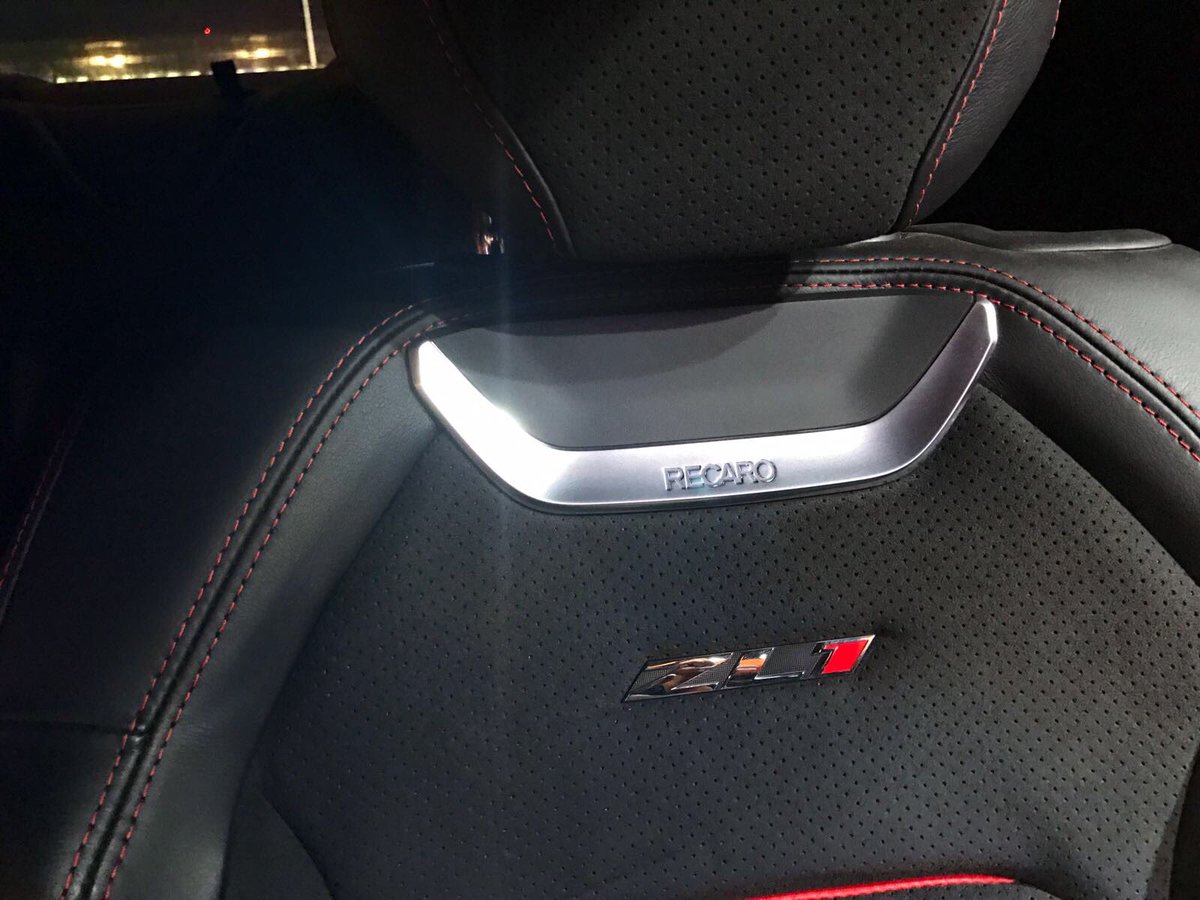 chacho_lml's tweet photo. Con ustedes el nuevo Camaro ZL1 650 GP caja de 10 vel. Limitado a 50 unidades. #ZL1Fun2Drive https://t.co/V1JepStQFz
