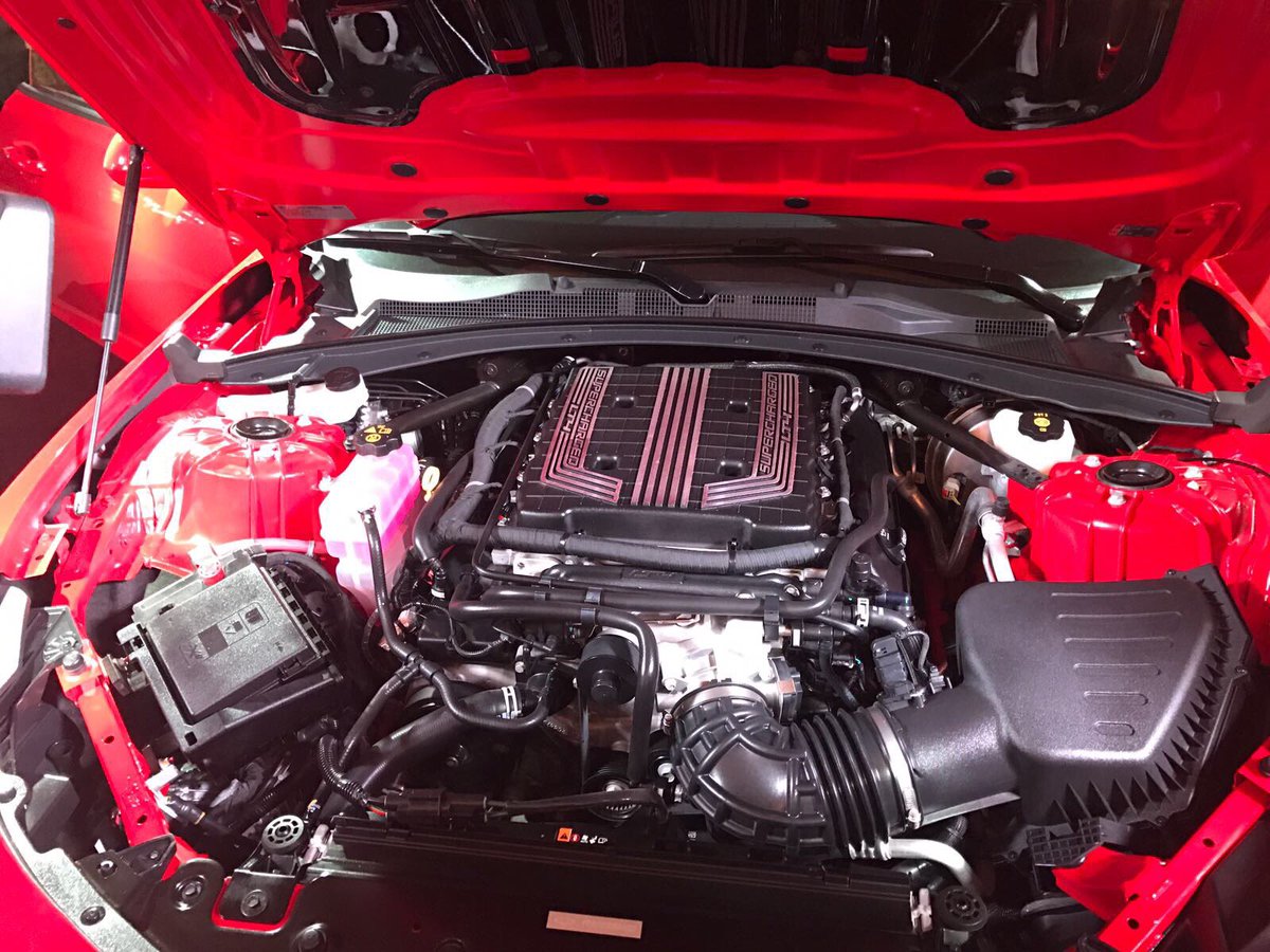 chacho_lml's tweet photo. Con ustedes el nuevo Camaro ZL1 650 GP caja de 10 vel. Limitado a 50 unidades. #ZL1Fun2Drive https://t.co/V1JepStQFz