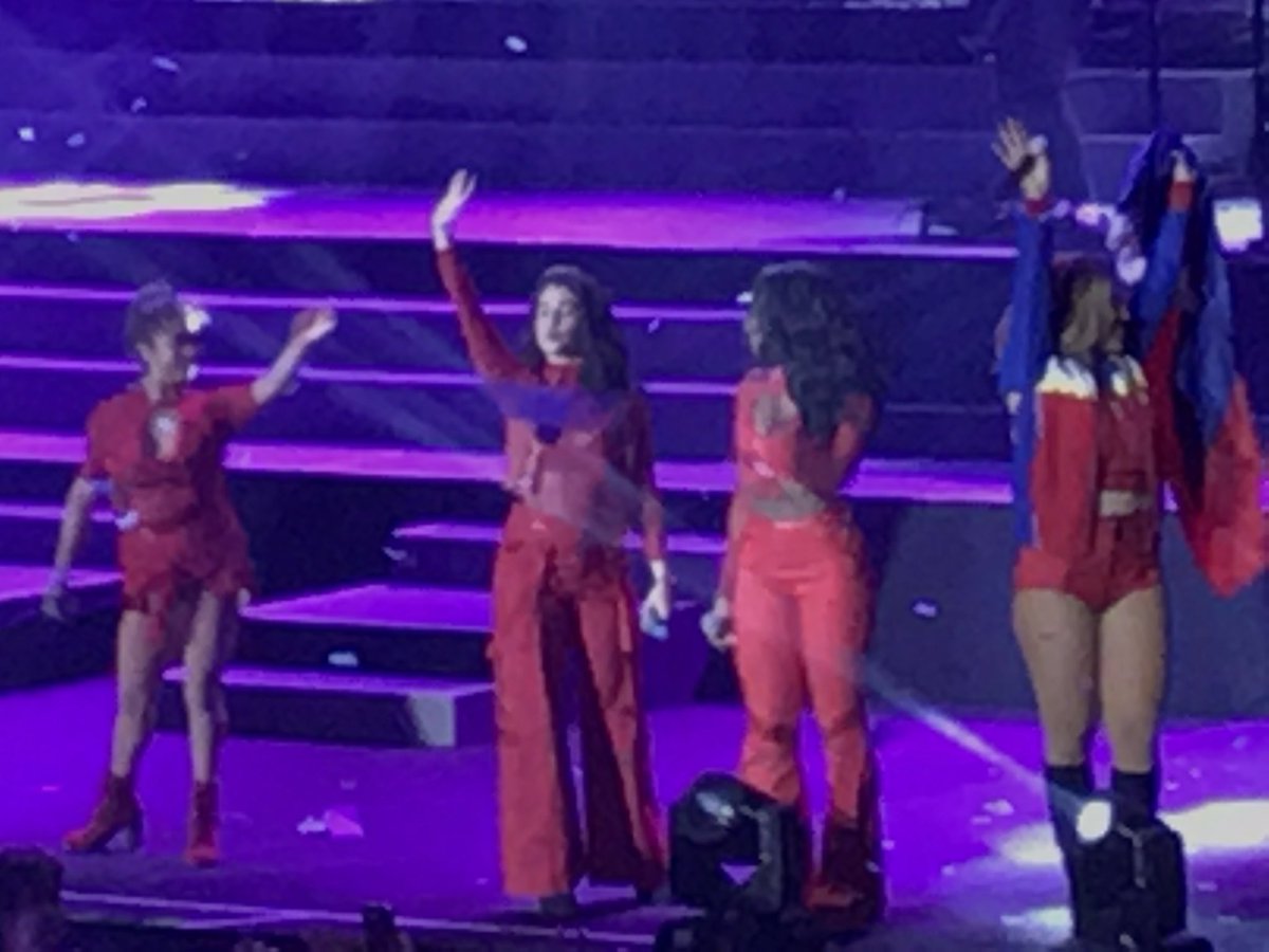 NicoGee101's tweet photo. @FifthHarmony YESTERDAY WAS LIT! Thank you so much @mmilive @itsarpee !! #727TourManila #SmartFifthHarmony #SmartMusicLive https://t.co/FUOsy2qu7I